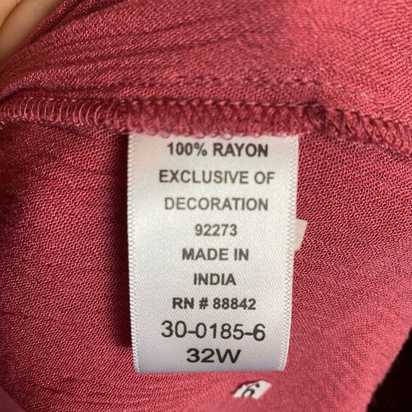 NWT Roamanʻs Womenʻs Plus Size Mauve Crochet Detail Boho Blouse 32W - Picture 8 of 8